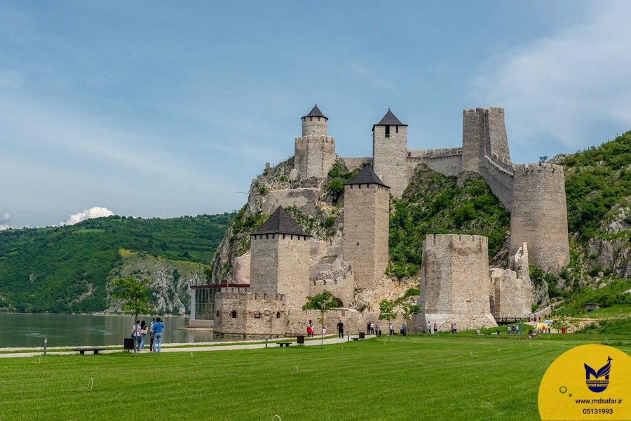 قلعه گلوباک صربستان